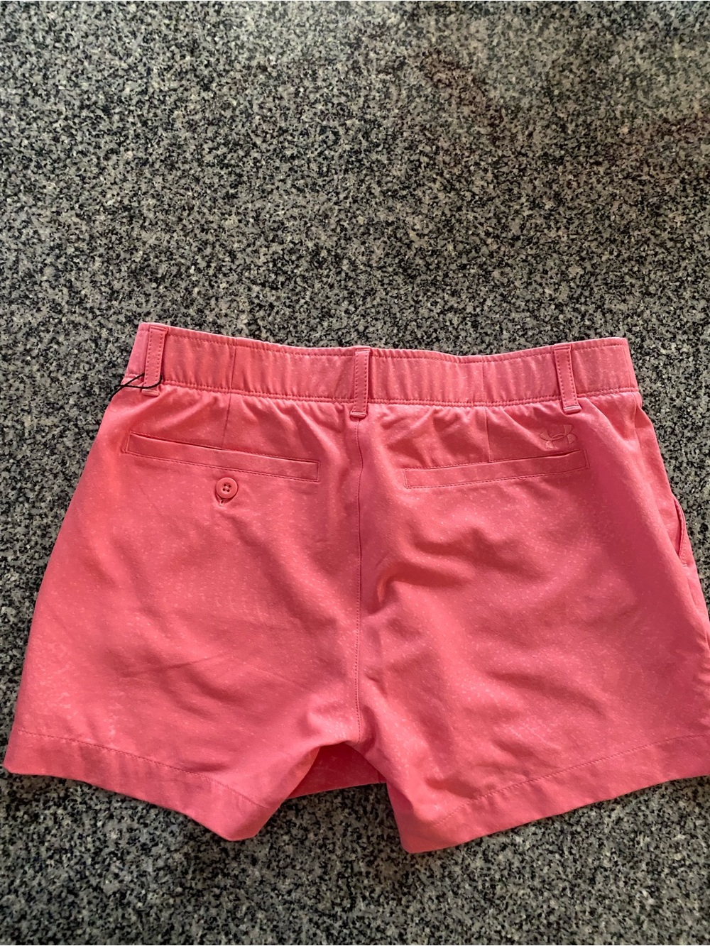 Under Armour NWOT Women’s Pink/Salmon Shorts Size 6 - Picture 2 of 10